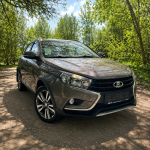 Аренда авто Lada Vesta SV Cross